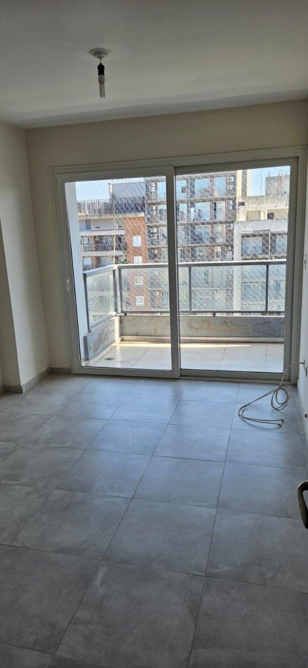 Vendo Departamento Marcos Paz 837