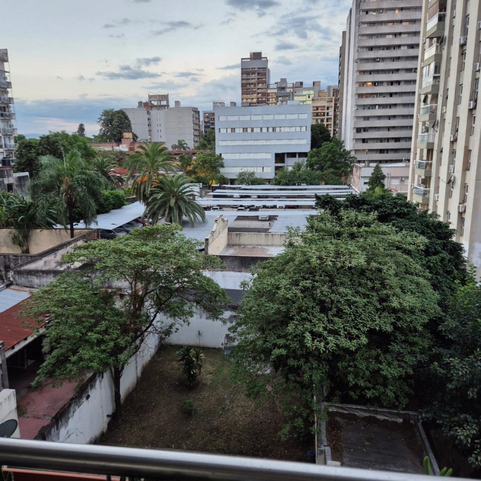 Vendo departamento Corrientes 947