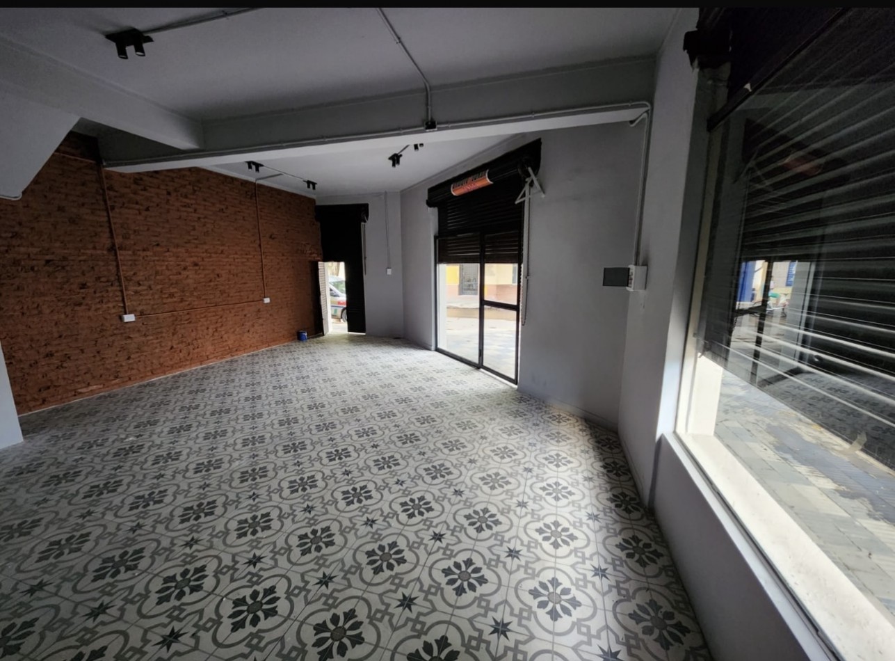 Venta Local Comercial Av Roca esquina Pje Mariño