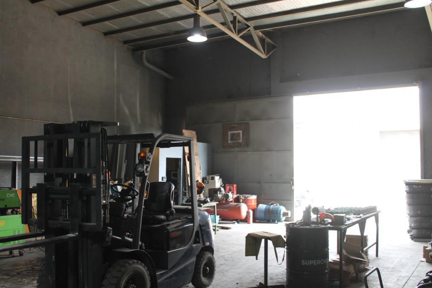 Galpon en Venta - Parque Logistico El Manantial