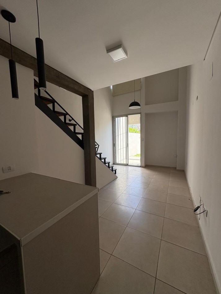 Alquiler Loft en dos plantas - Aconquija Suites