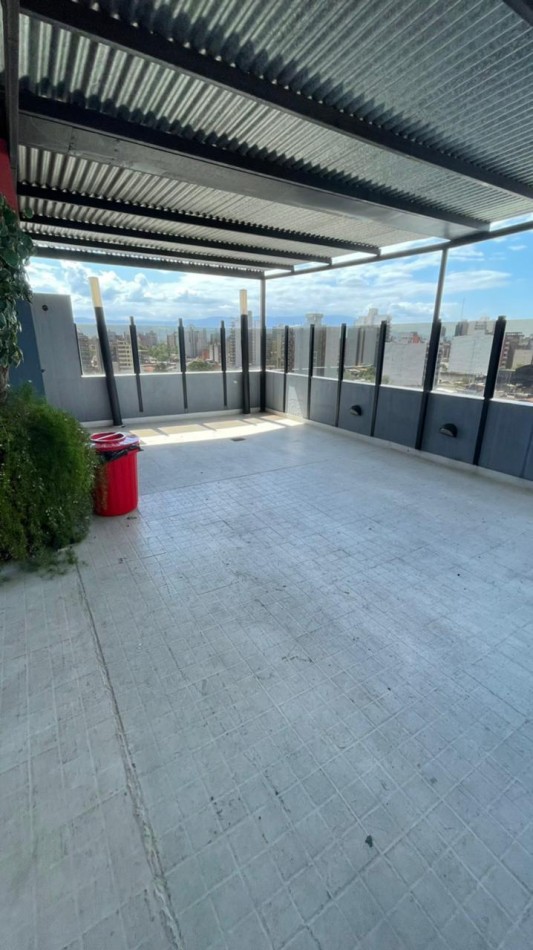 Venta depto Las Heras esquina Rondeau c/ cochera