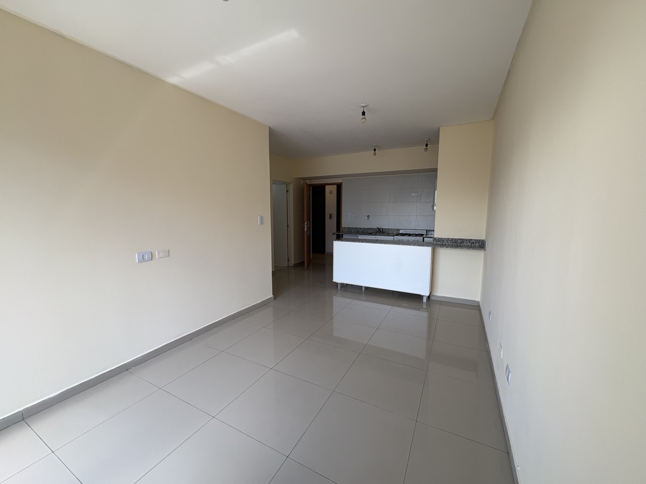 Departamento en Alquiler Alem y Almirante Brown