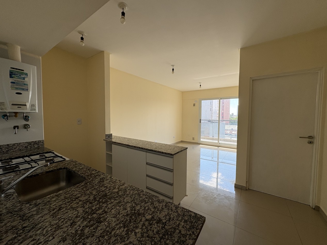 Departamento en Alquiler Alem y Almirante Brown