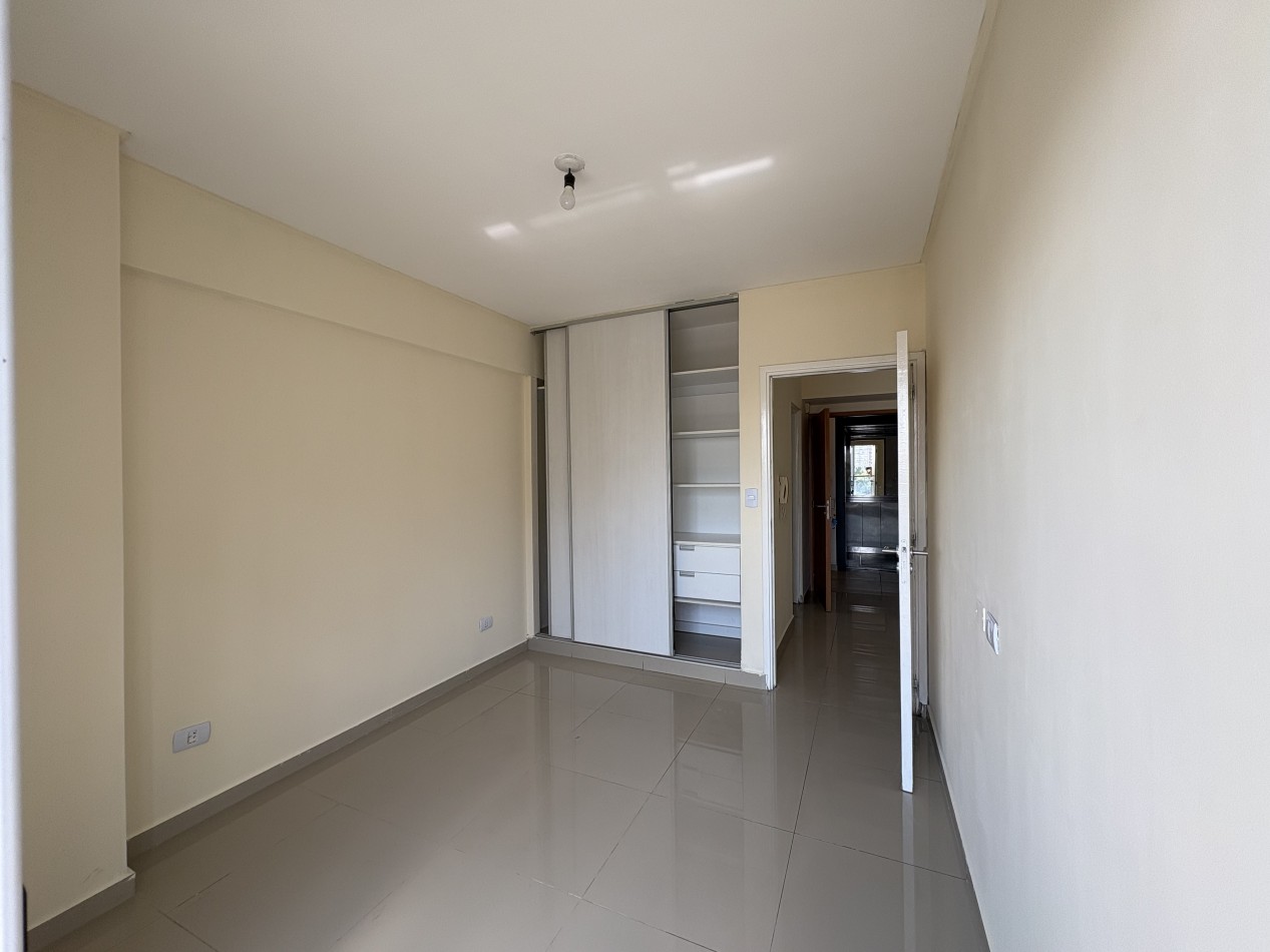 Departamento en Alquiler Alem y Almirante Brown
