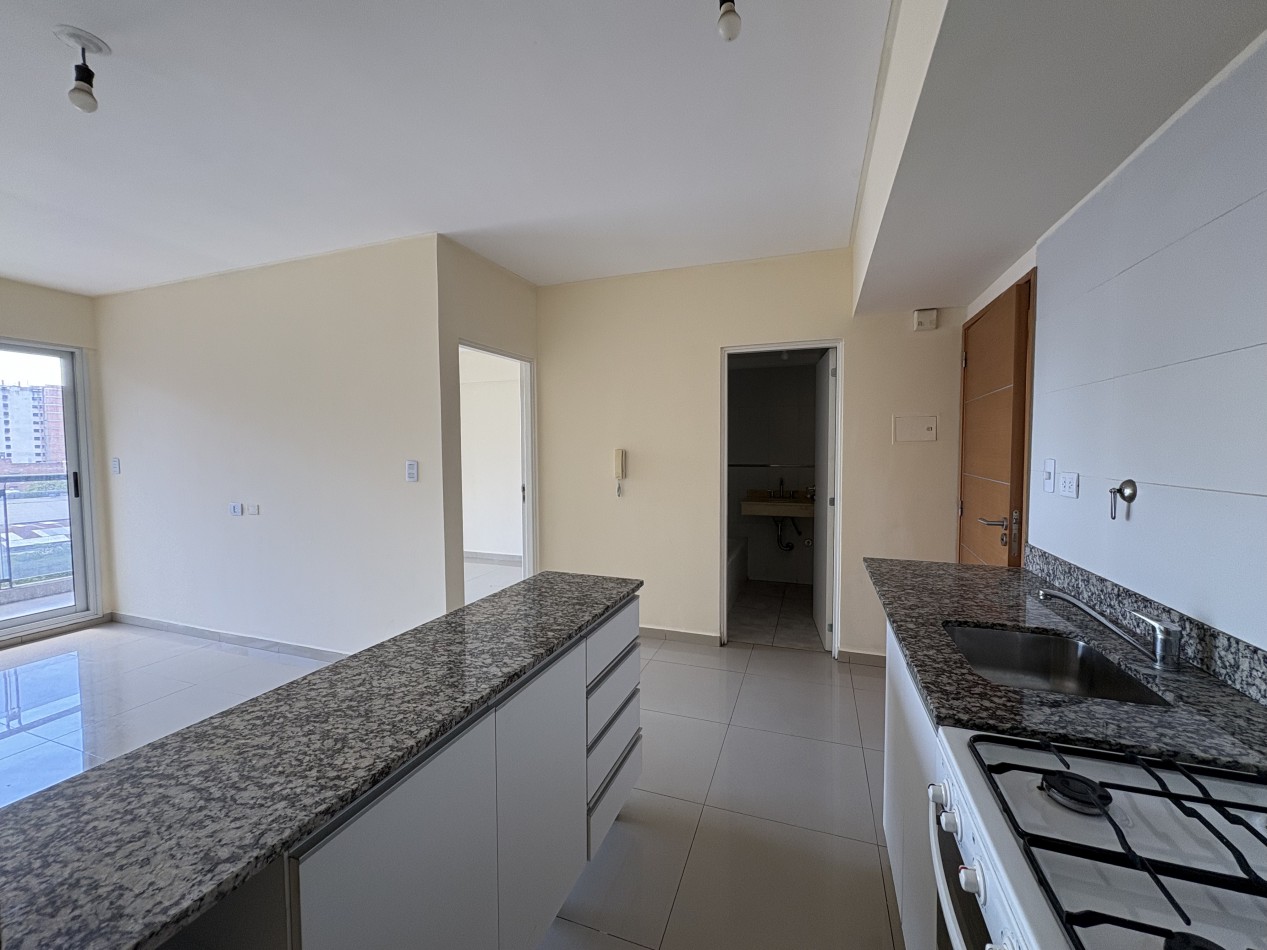 Departamento en Alquiler Alem y Almirante Brown