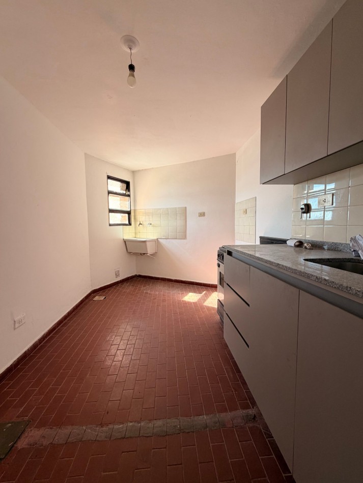 DEPTO EN VENTA AV. ALEM 1873