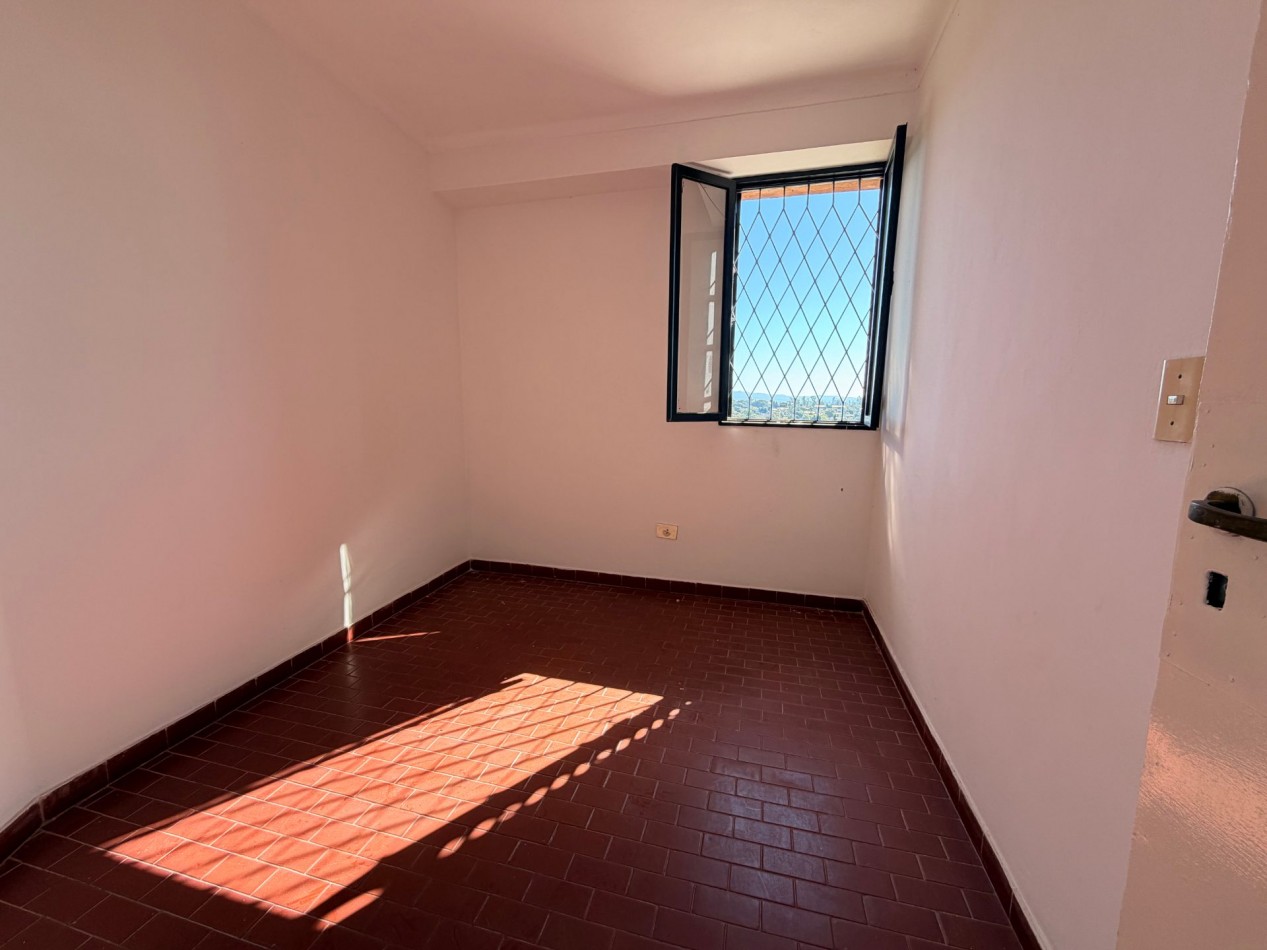 DEPTO EN VENTA AV. ALEM 1873