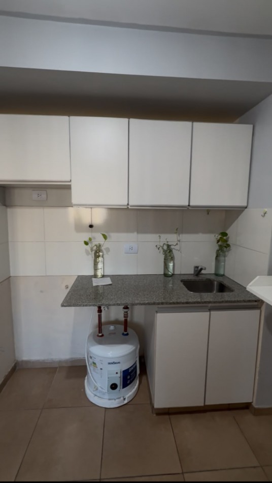 Monomabiente en venta -9 de Julio 677 piso 8- Barrio Sur