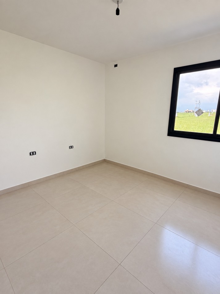 CASA EN ALQUILER - LAGAR DE LOS NOGALES