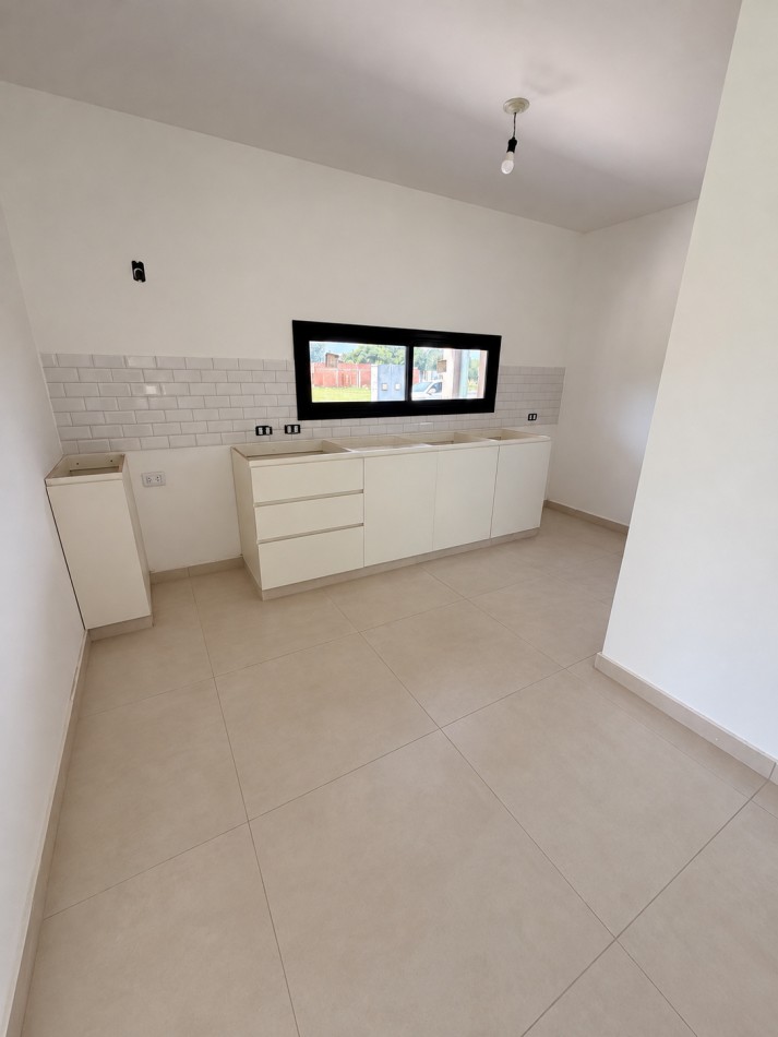 CASA EN ALQUILER - LAGAR DE LOS NOGALES