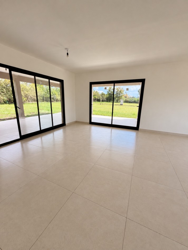 CASA EN ALQUILER - LAGAR DE LOS NOGALES