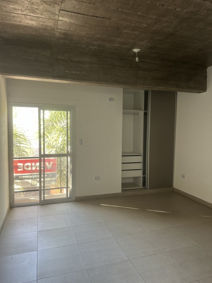 Alquiler Monoambiente en Rondeau esquina Libertad