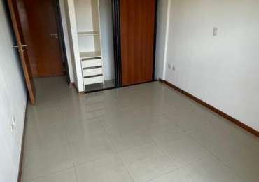 Venta depto Las Heras esquina Rondeau c/ cochera