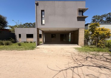Venta casa barrio cerrado camino de sirga y reconquista - YB 