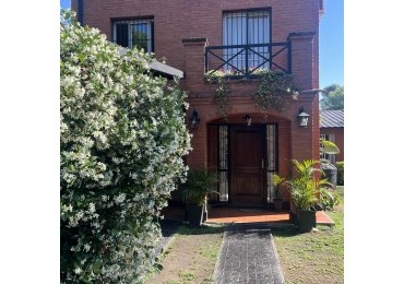 Vendo Casa Yerba Buena 